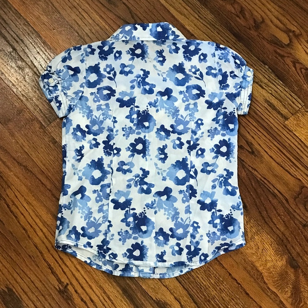 Cherokee Blue Flower Floral Print Blouse 
Size Small 6 / 7 
Hawaiian Button Down - Picture 3 of 12